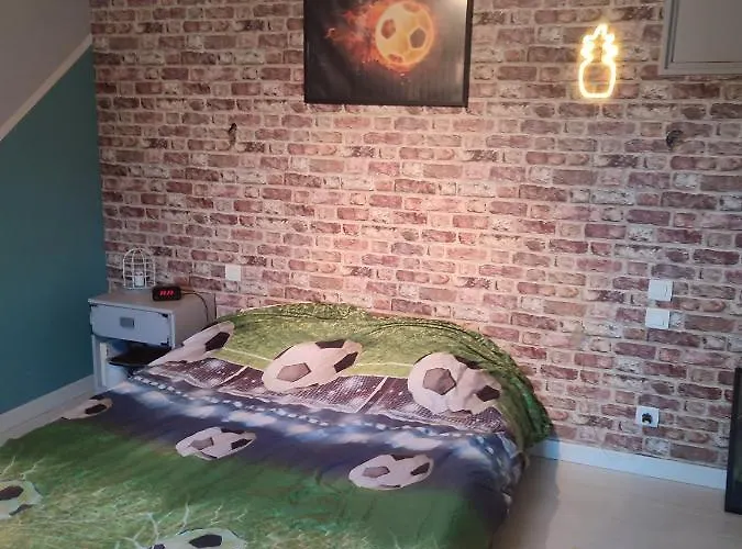 10 Personnes, 30mn Circuit 24h Le Mans 24 Dom wakacyjny Maresché